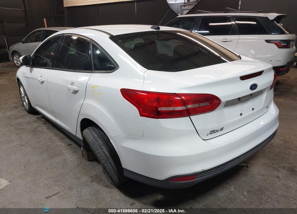 2015 FORD FOCUS VIN: 1FADP3F25FL372101