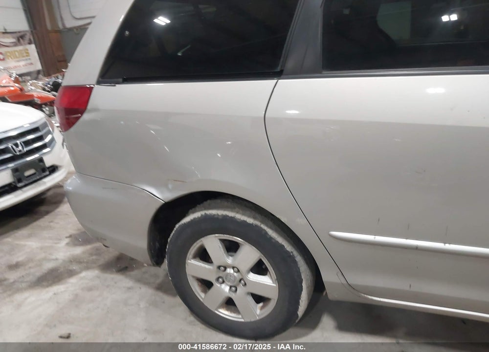 2005 TOYOTA SIENNA VIN: 5TDZA23C35S380008