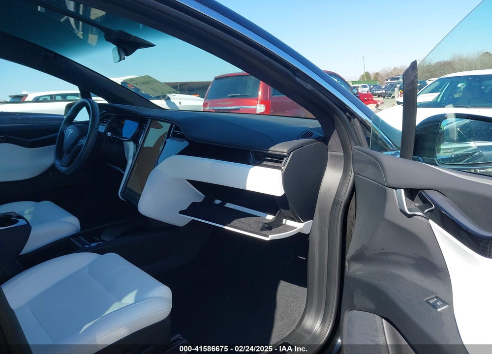 2020 TESLA MODEL X VIN: 5YJXCDE24LF230203