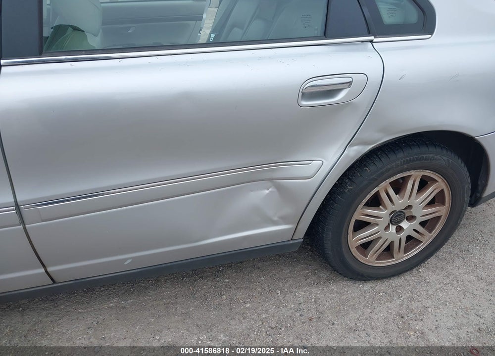 2004 VOLVO S80 2.5T VIN: YV1TS59H241379767