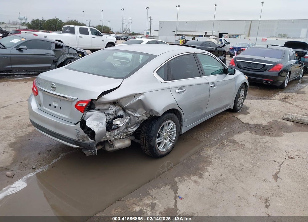 2017 NISSAN ALTIMA VIN: 1N4AL3AP6HN309307
