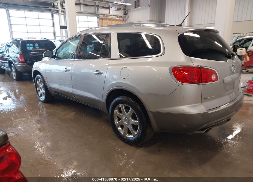 2008 BUICK ENCLAVE CXL VIN: 5GAER23728J151106