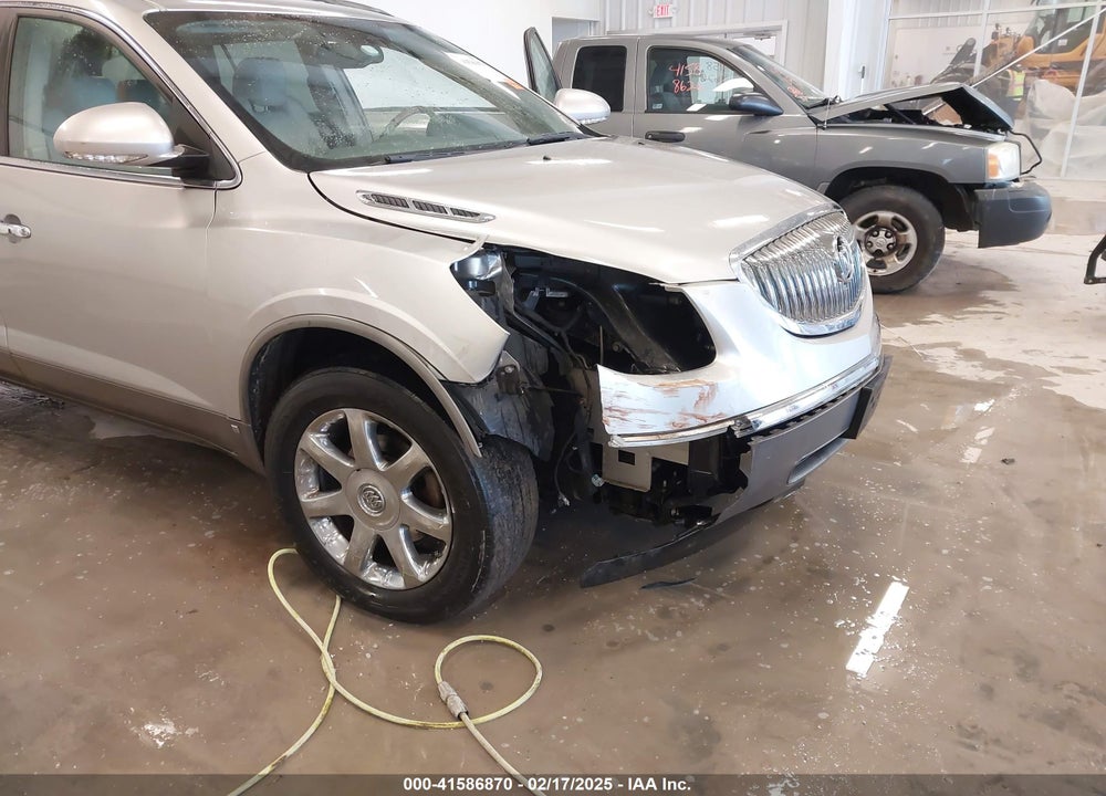2008 BUICK ENCLAVE CXL VIN: 5GAER23728J151106