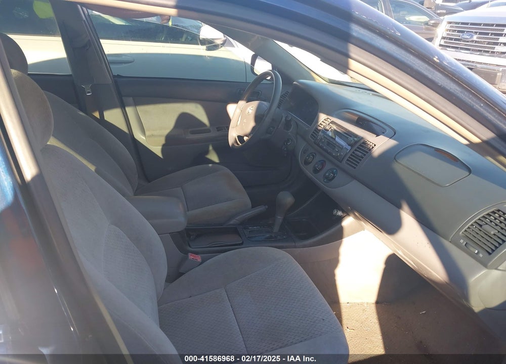 2003 TOYOTA CAMRY LE VIN: 4T1BE32K93U667281
