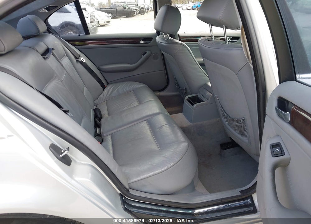 2001 BMW 330I VIN: WBAAV53471F167498