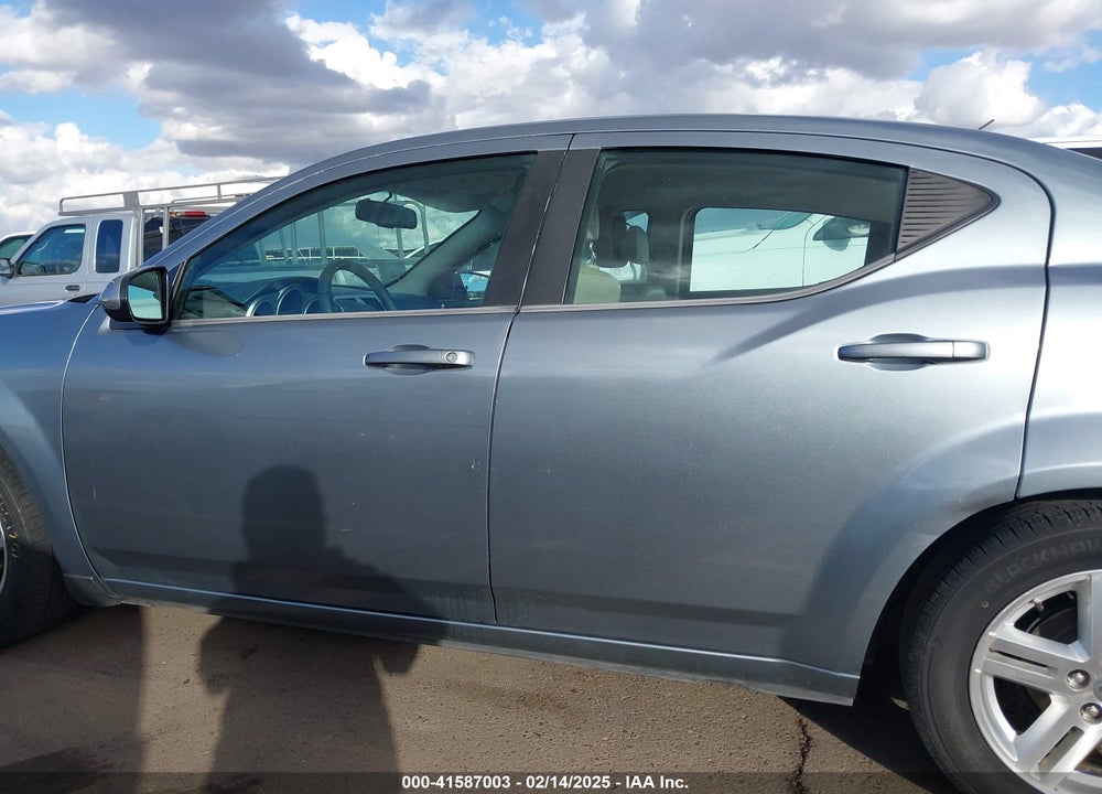 2010 DODGE AVENGER VIN: 1B3CC5FB8AN121942