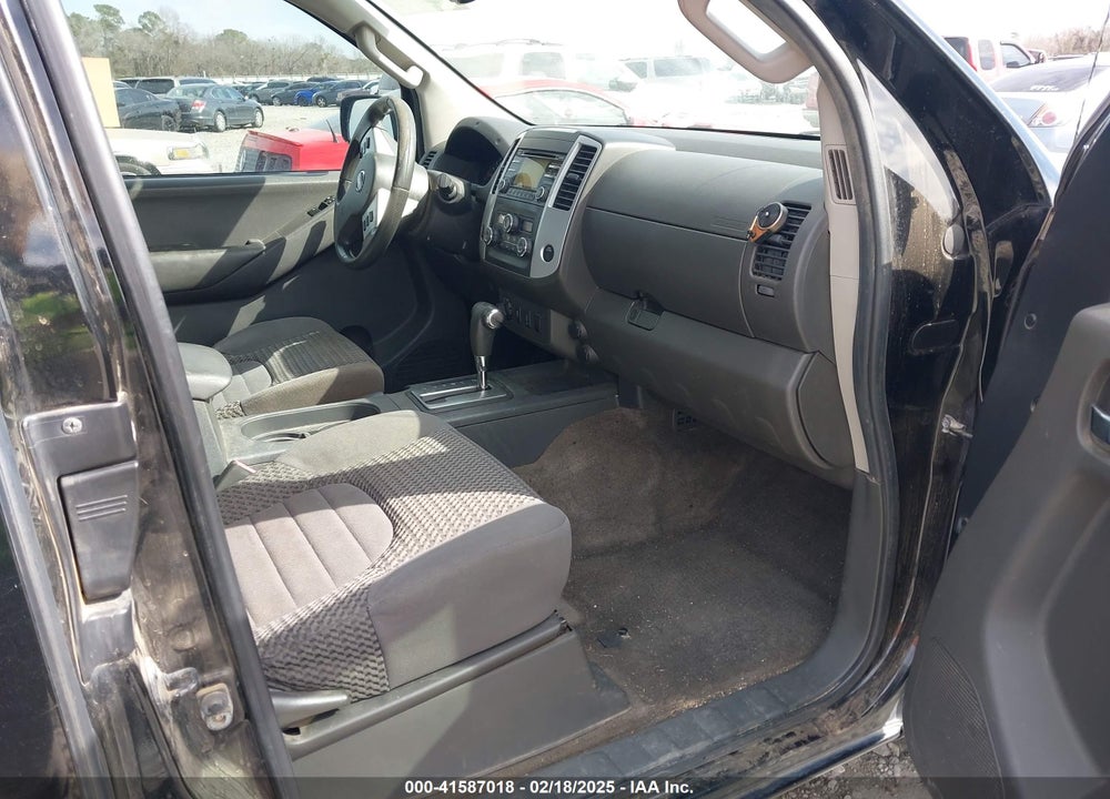 2013 NISSAN FRONTIER VIN: 1N6AD0CW7DN712021