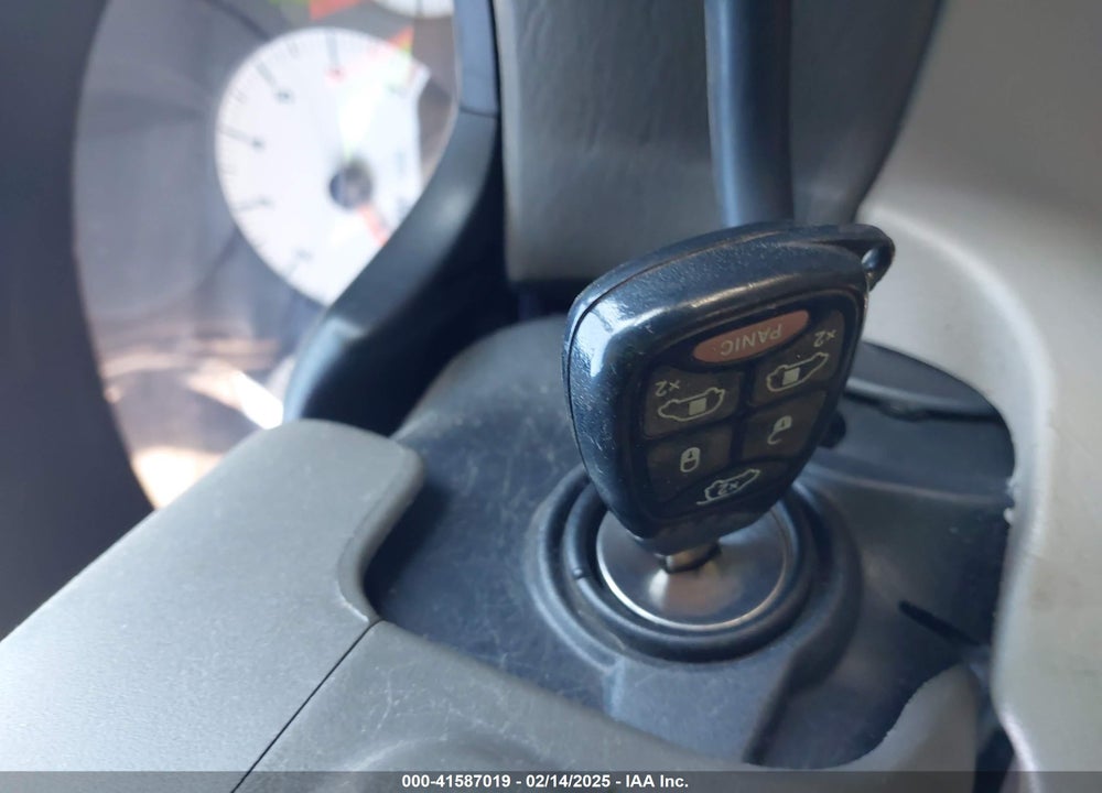 2005 DODGE GRAND CARAVAN SXT VIN: 2D4GP44L05R198990