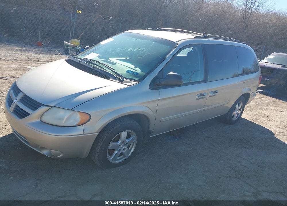 2005 DODGE GRAND CARAVAN SXT VIN: 2D4GP44L05R198990