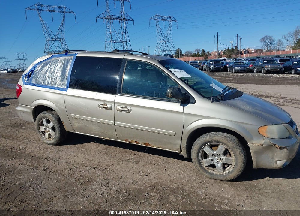 2005 DODGE GRAND CARAVAN SXT VIN: 2D4GP44L05R198990