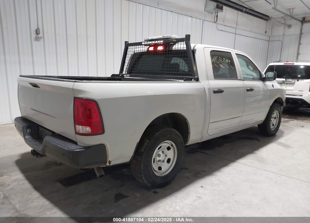 2019 RAM 1500 CLASSIC VIN: 1C6RR7KGXKS746132