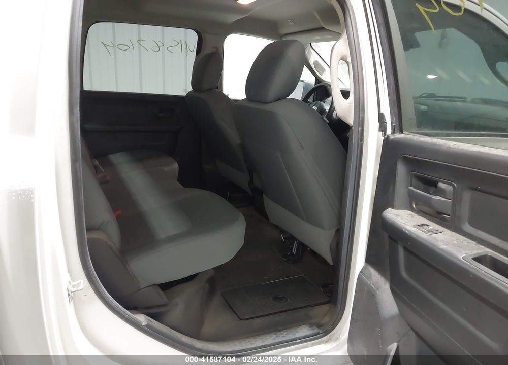 2019 RAM 1500 CLASSIC VIN: 1C6RR7KGXKS746132