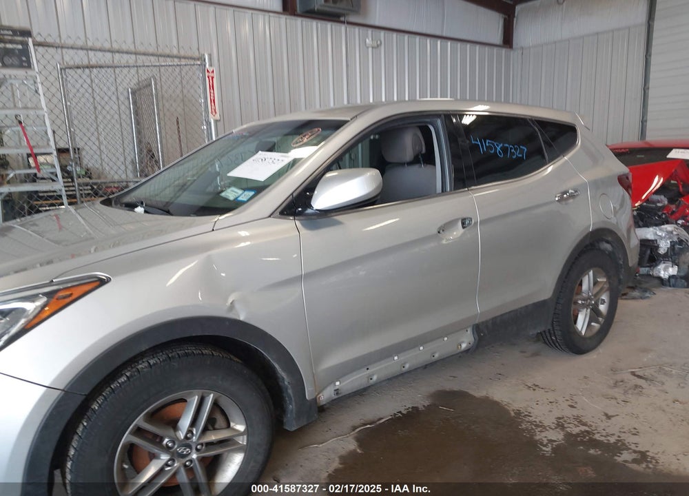 2017 HYUNDAI SANTA FE SPORT 2.4L VIN: 5XYZTDLB8HG491880