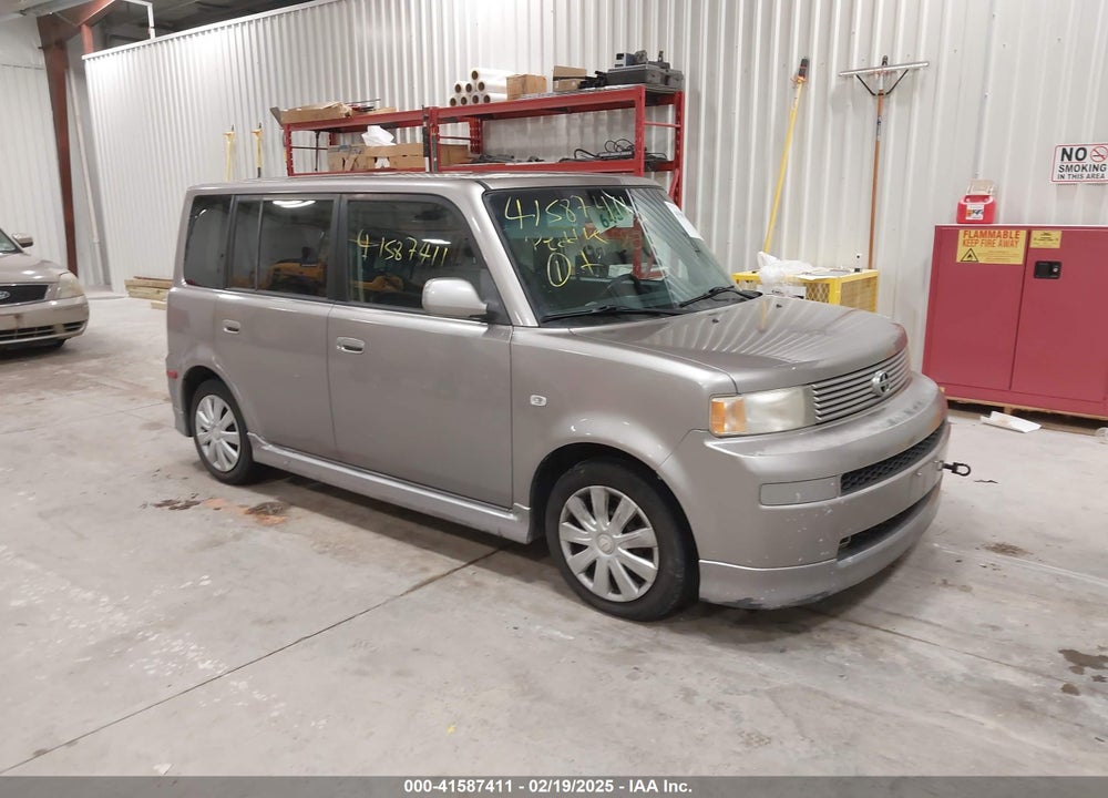 2005 SCION XB VIN: JTLKT324950204891