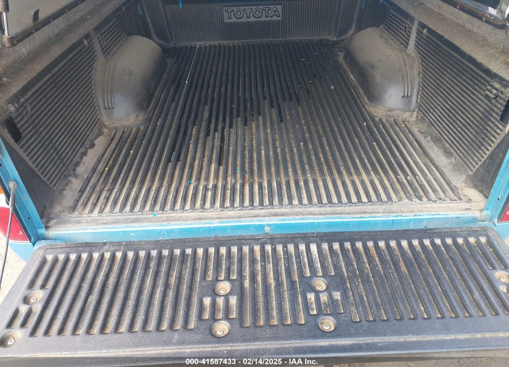 1995 TOYOTA TACOMA VIN: 4TAUN41B9SZ003628