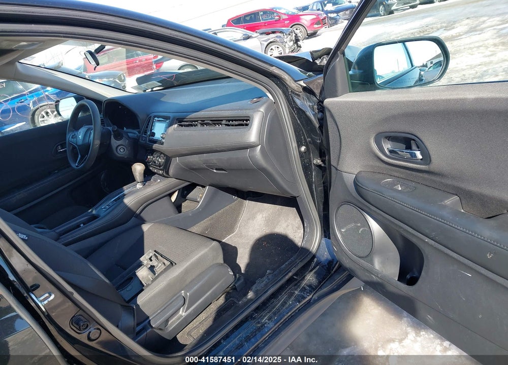 2019 HONDA HR-V LX VIN: 3CZRU6H35KG725406