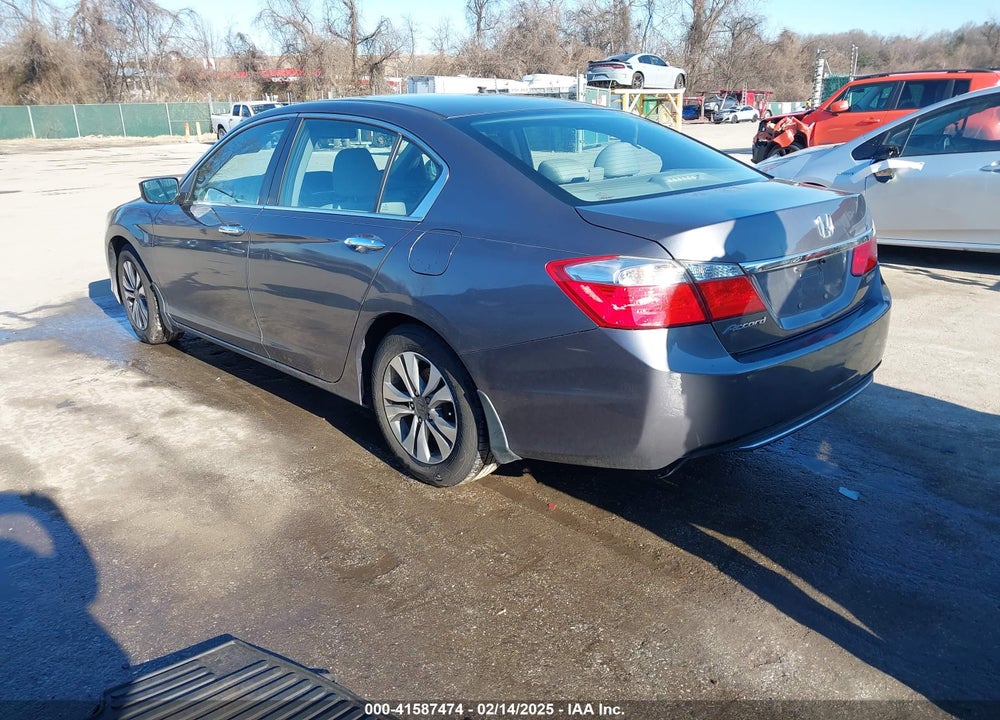 2015 HONDA ACCORD VIN: 1HGCR2F32FA204433