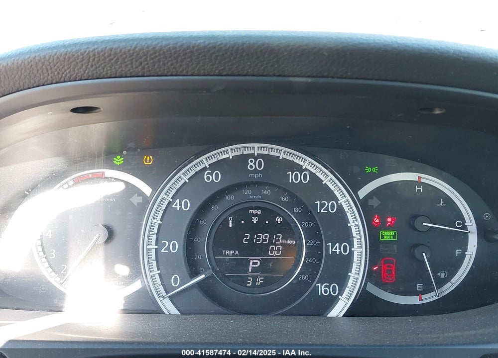 2015 HONDA ACCORD VIN: 1HGCR2F32FA204433