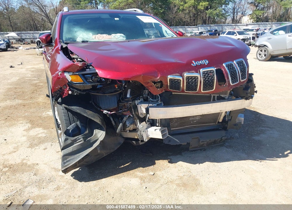 2019 JEEP CHEROKEE LATITUDE PLUS FWD VIN: 1C4PJLLB3KD395832