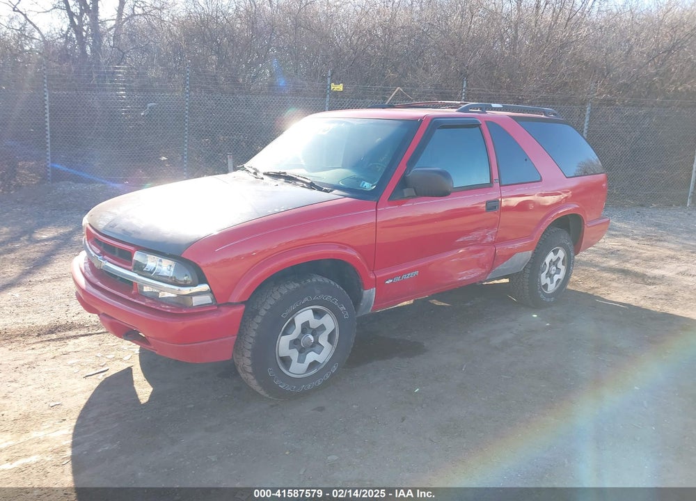 2001 CHEVROLET BLAZER LS VIN: 1GNCT18W31K250350