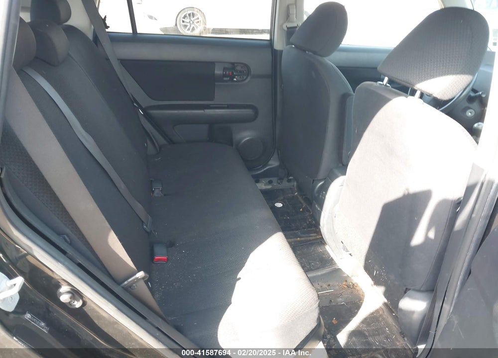 2008 SCION XB VIN: JTLKE50E981019157