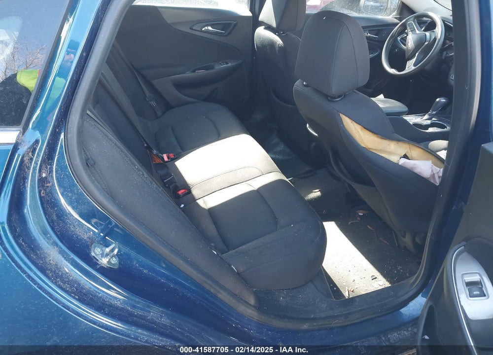 2019 CHEVROLET MALIBU LT VIN: 1G1ZD5ST1KF140390