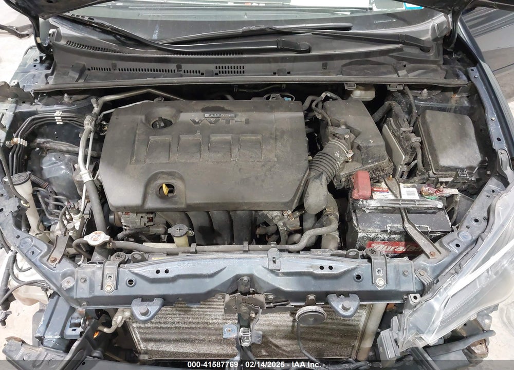 2018 TOYOTA COROLLA LE VIN: 2T1BURHE2JC081804