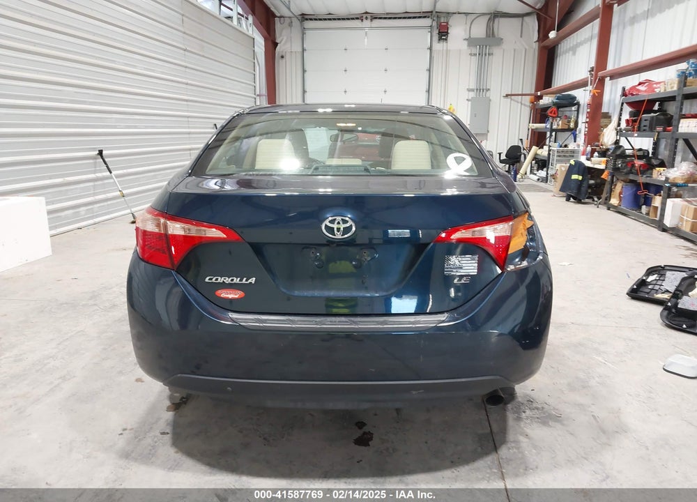 2018 TOYOTA COROLLA LE VIN: 2T1BURHE2JC081804