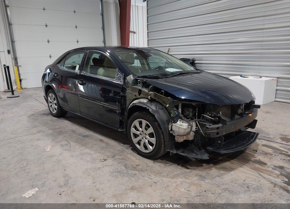 2018 TOYOTA COROLLA LE VIN: 2T1BURHE2JC081804