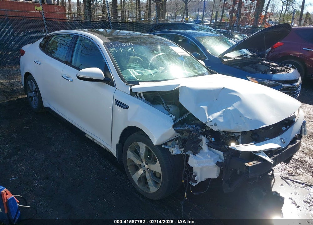 2020 KIA OPTIMA S VIN: 5XXGT4L35LG420486