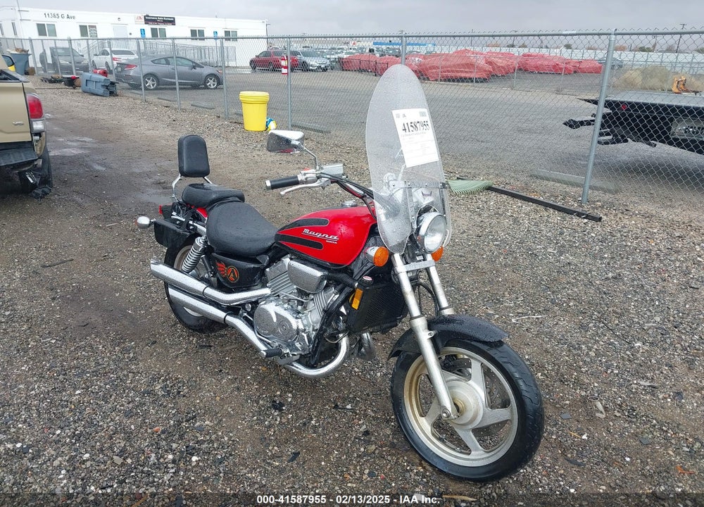 1996 HONDA VF750 CD VIN: JH2RC4349TM100235