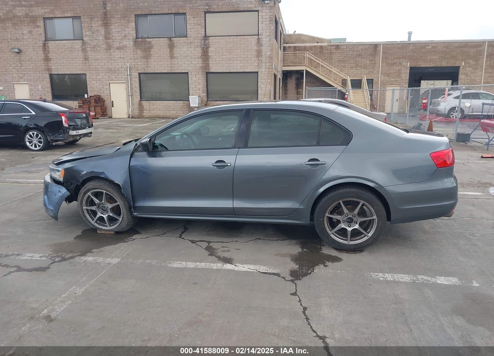 2014 VOLKSWAGEN JETTA VIN: 3VW2K7AJ8EM230714