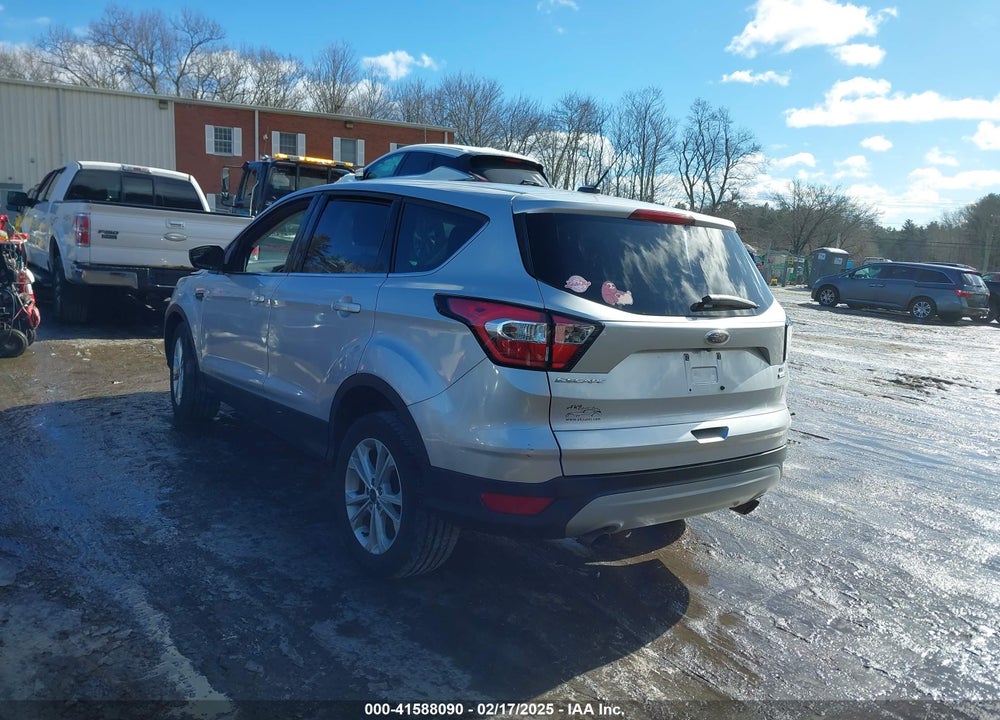 2017 FORD ESCAPE SE VIN: 1FMCU9GD6HUD23175