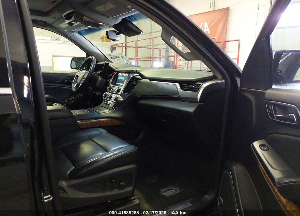 2016 CHEVROLET SUBURBAN LTZ VIN: 1GNSKJKC7GR149230