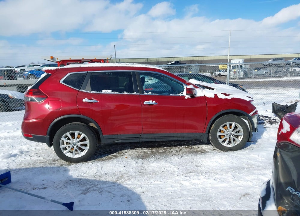 2018 NISSAN ROGUE SV VIN: 5N1AT2MV5JC804089