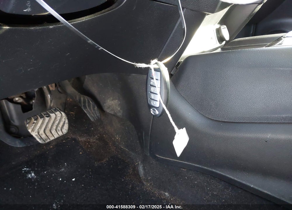 2018 NISSAN ROGUE SV VIN: 5N1AT2MV5JC804089