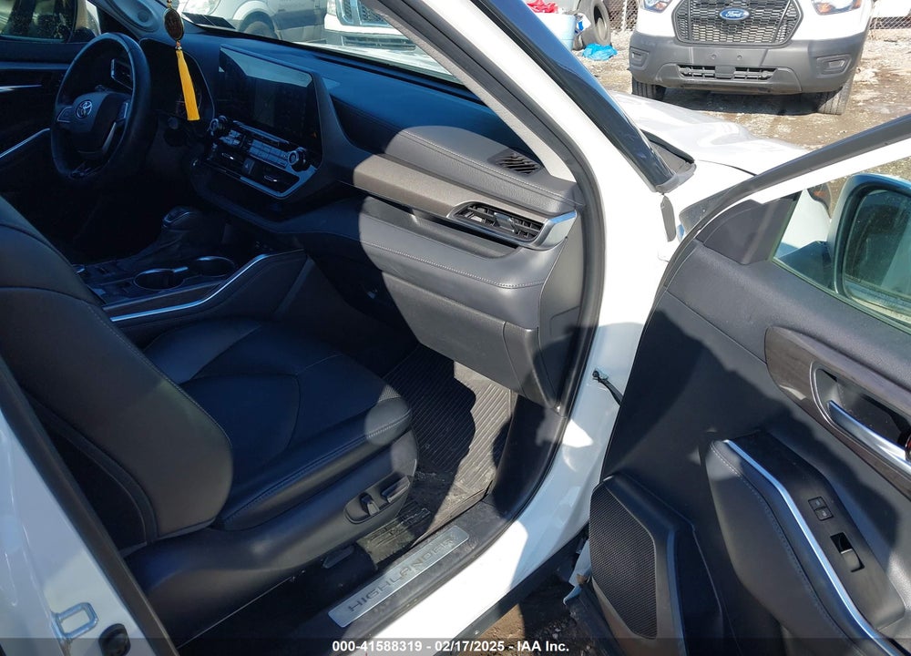 2022 TOYOTA HIGHLANDER LIMITED VIN: 5TDDZRBH2NS161999