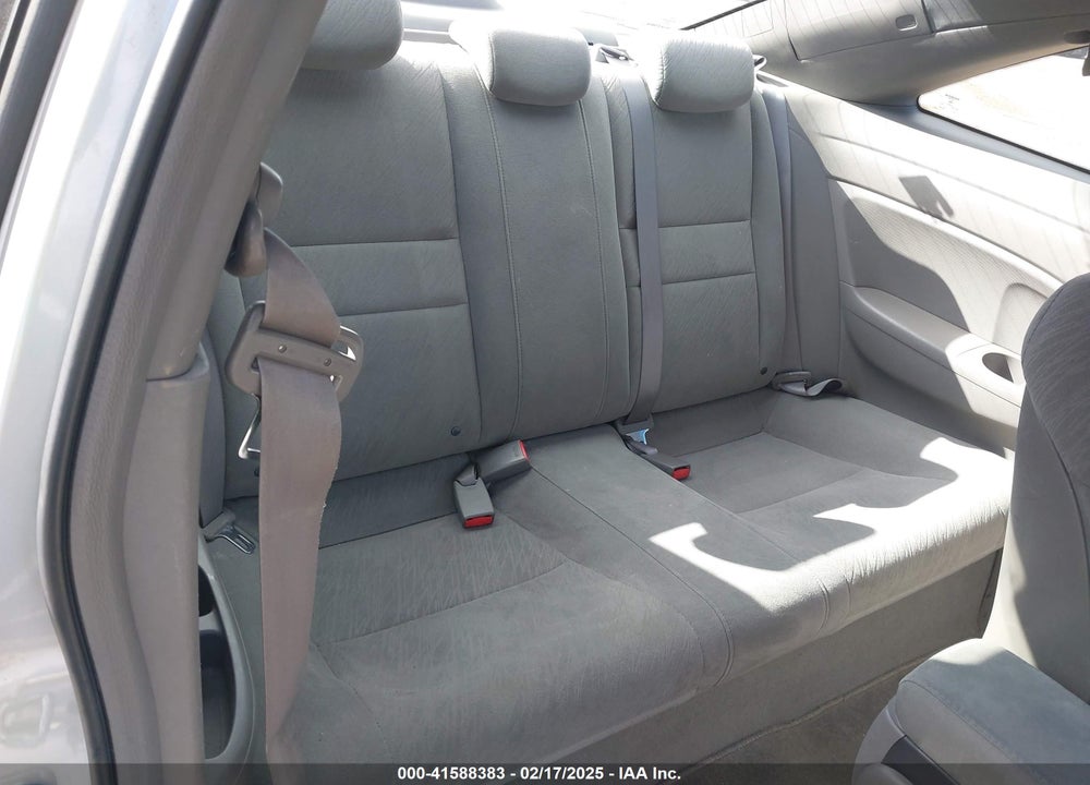 2008 HONDA CIVIC VIN: 2HGFG12618H527437