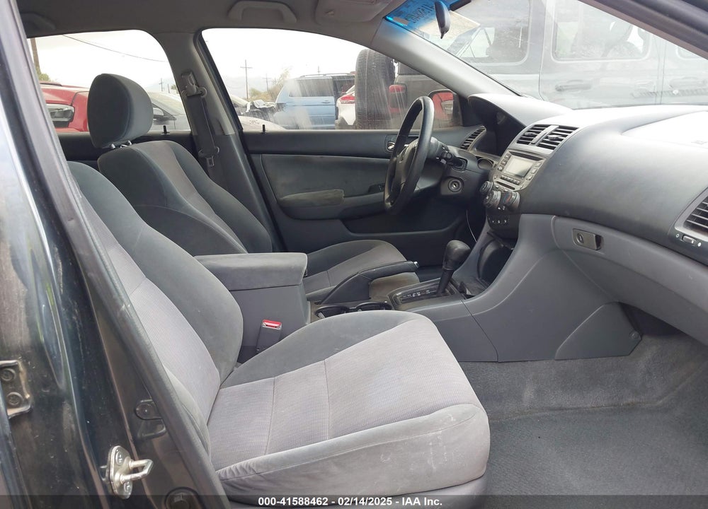 2003 HONDA ACCORD 2.4 LX VIN: 1HGCM56343A088969