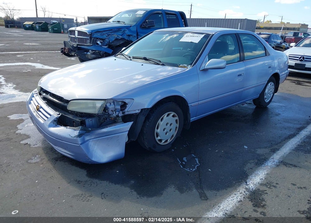 1998 TOYOTA CAMRY VIN: JT2BG22KXW0139052