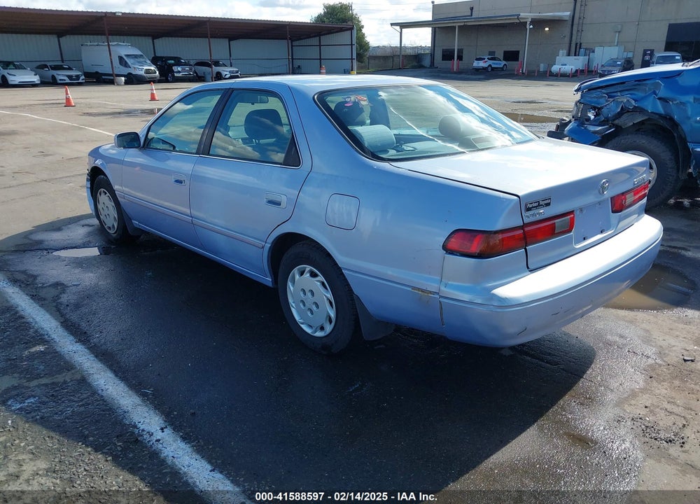 1998 TOYOTA CAMRY VIN: JT2BG22KXW0139052