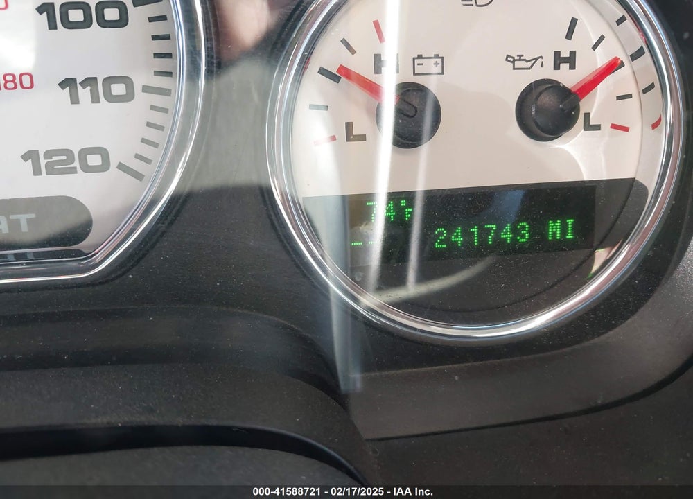 2005 FORD F-150 VIN: 1FTPX12525NB25391
