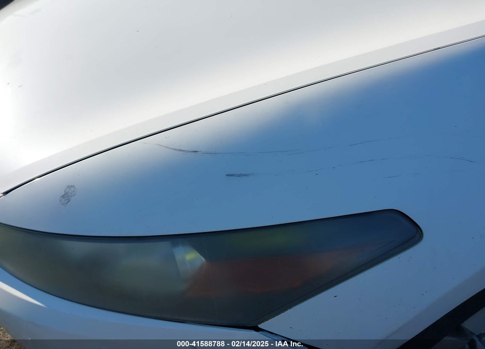 2010 HONDA ACCORD VIN: 1HGCS1B33AA018509