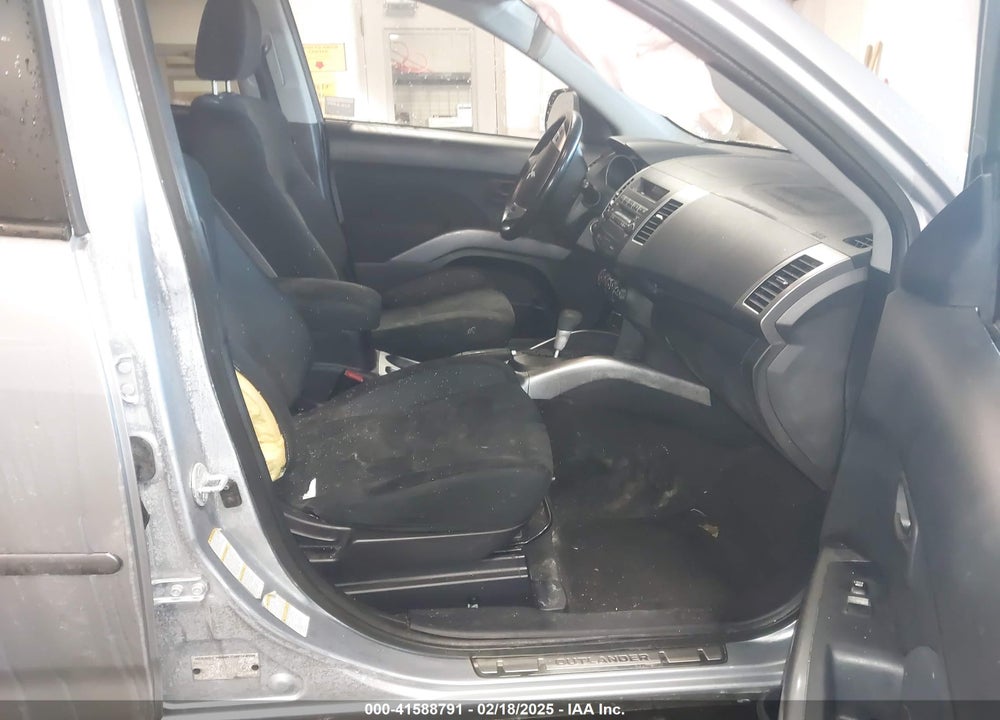2008 MITSUBISHI OUTLANDER LS VIN: JA4MT31X08Z013323