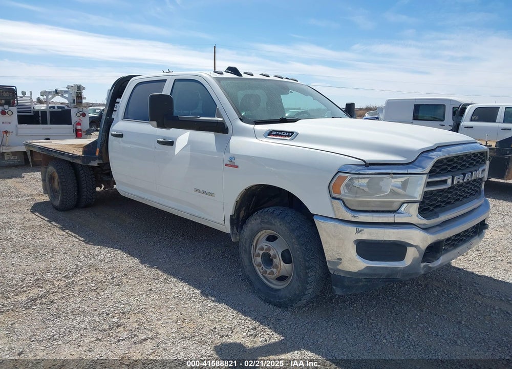 2019 RAM 3500 CHASSIS TRADESMAN/SLT/LAIE/LIMITED VIN: 3C7WRTCL6KG639802
