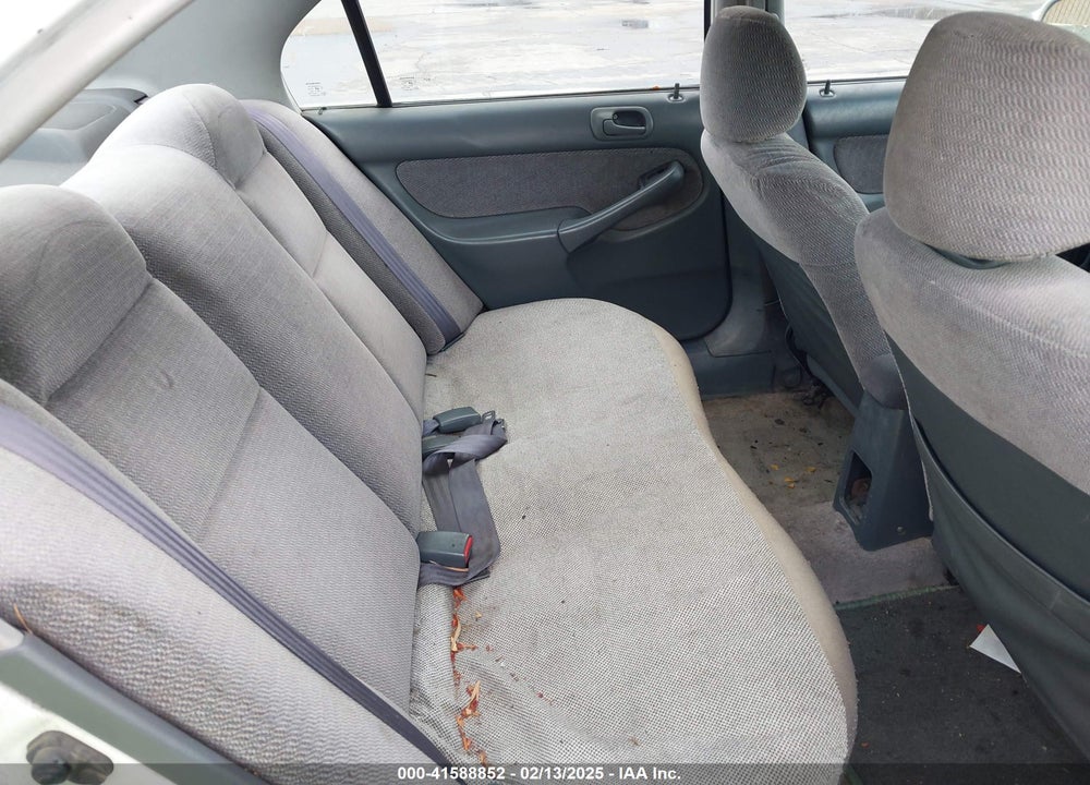 1997 HONDA CIVIC LX VIN: 1HGEJ6677VL007738