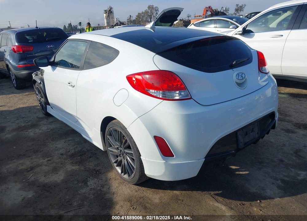 2013 HYUNDAI VELOSTER VIN: KMHTC6AD4DU153855