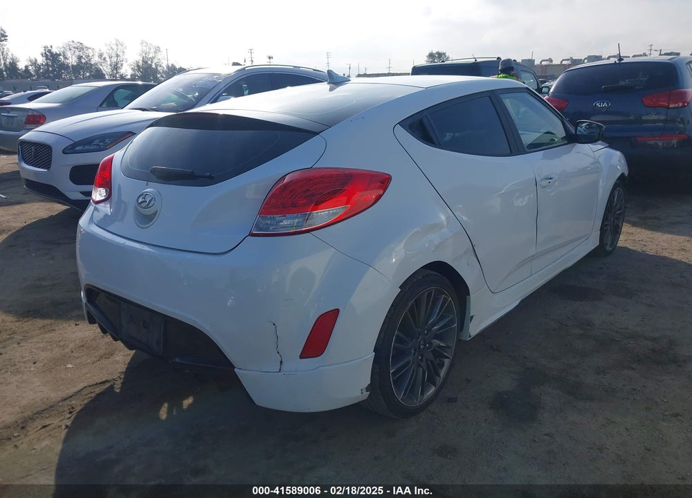 2013 HYUNDAI VELOSTER VIN: KMHTC6AD4DU153855