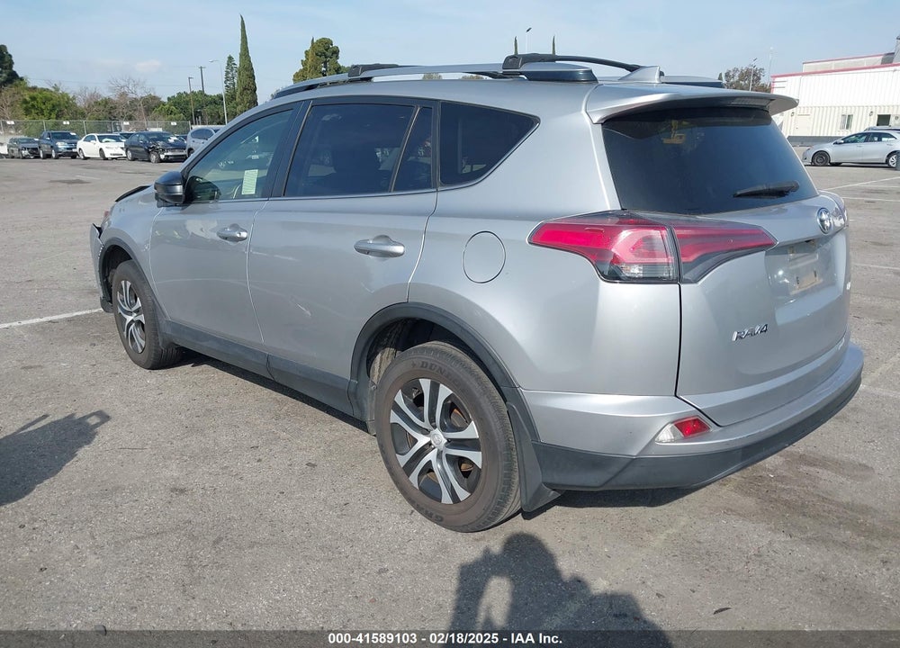 2018 TOYOTA RAV4 LE VIN: JTMZFREVXJJ195518