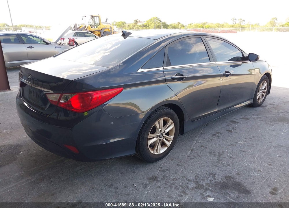 2014 HYUNDAI SONATA VIN: 5NPEB4AC1EH940432